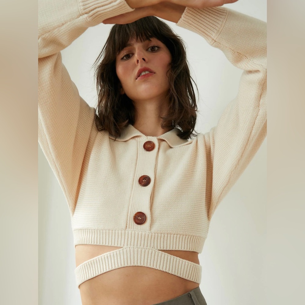 Pixie Market Cruz Beige Crop Cardigan Cream Retails $119